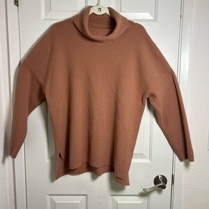 Abercrombie‎ & Fitch Women's Tan Cowl Neck Sweater